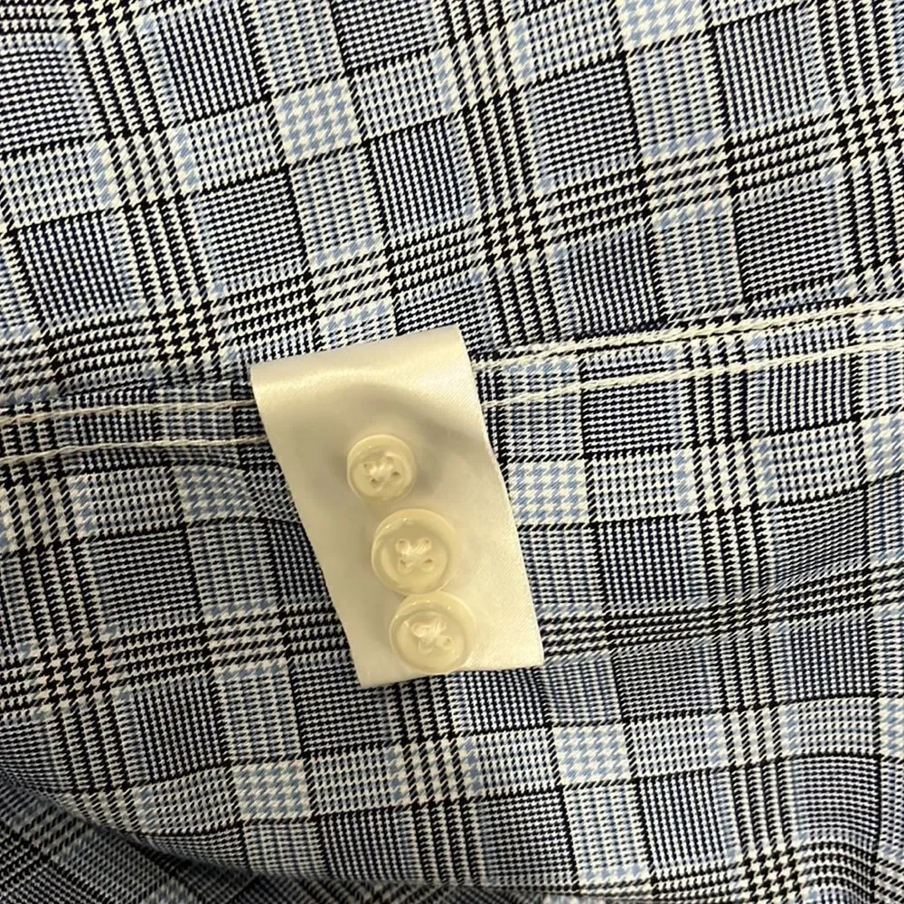 Neiman Marcus   - Picture 7 of 8